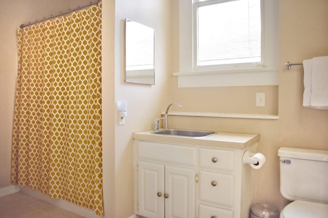 Greeley Gardens 2Nd Floor Efficiency With A View Apartamento Houston Exterior foto