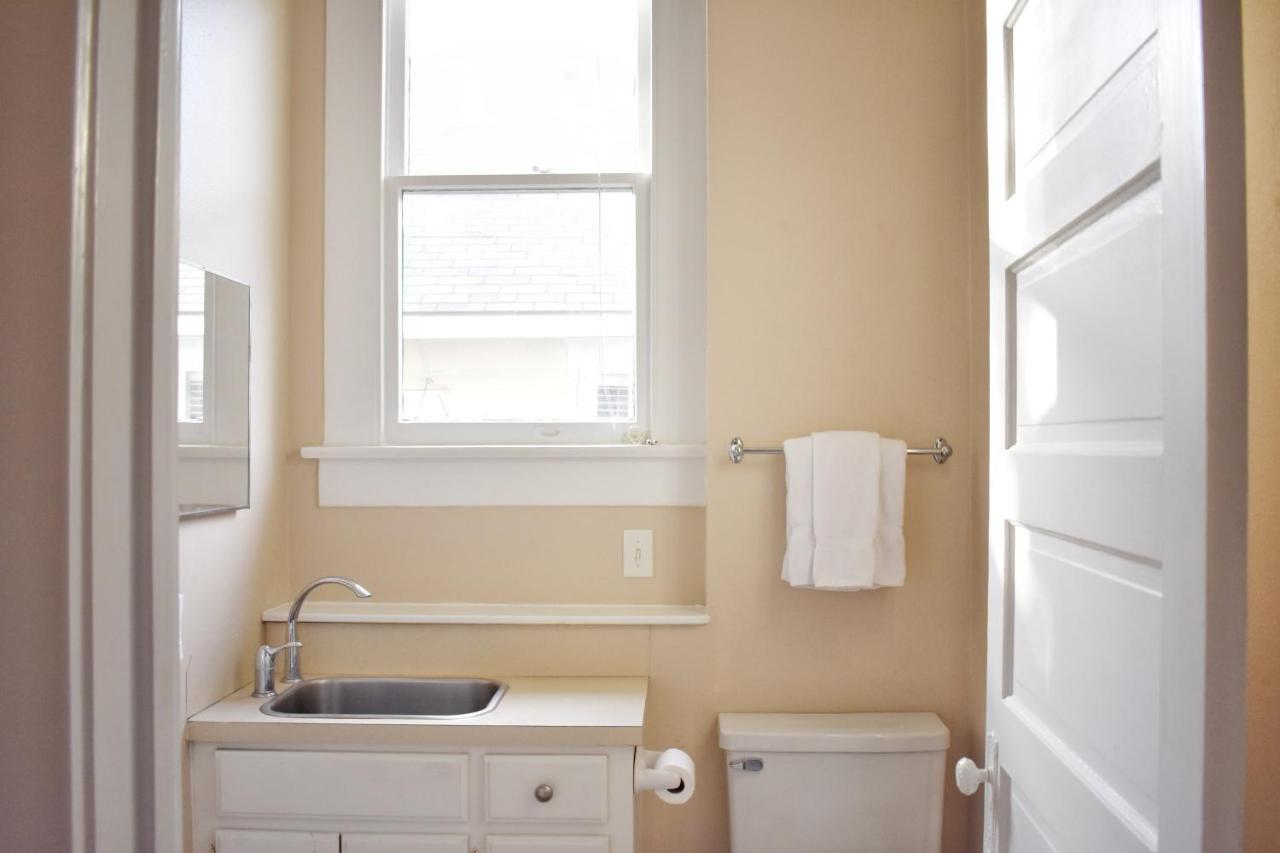Greeley Gardens 2Nd Floor Efficiency With A View Apartamento Houston Exterior foto